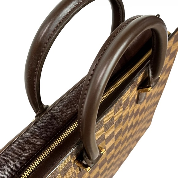 Louis Vuitton Damier Ebene Sac PM
Full inclusion - Picture 6 of 9